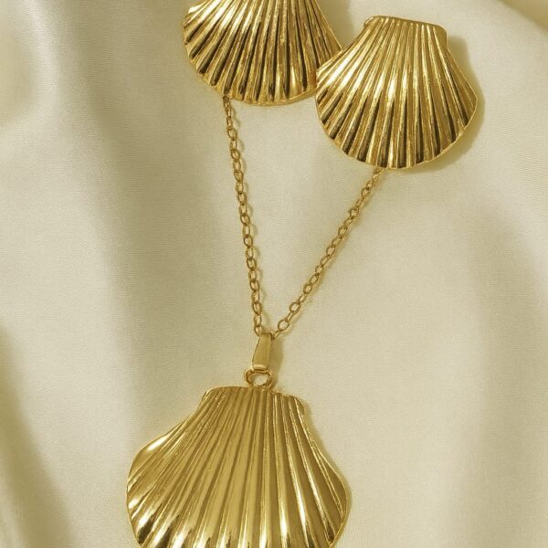 Golden Seashell Stainless Steel Jewellery Set 🐚✨