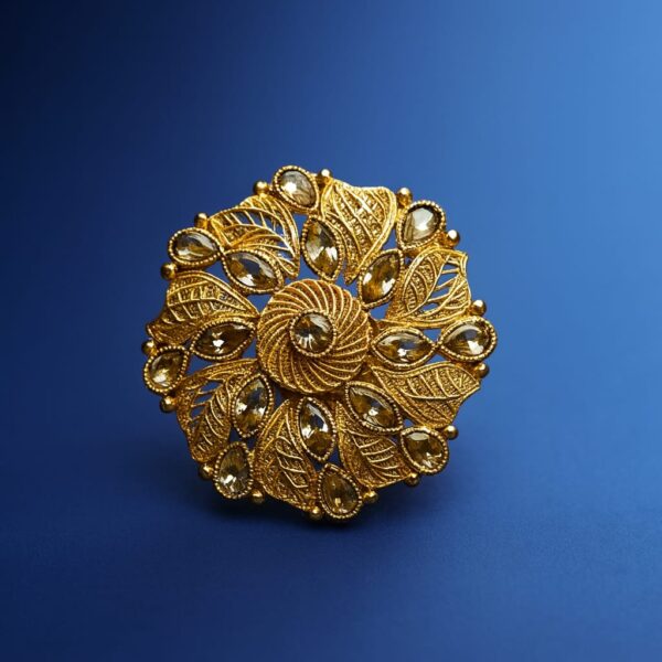 Traditional gold finger ring