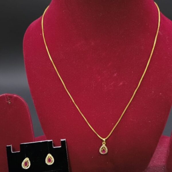 Ruby Drop Gold Pendant Set