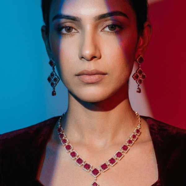 The Crimson Lattice Set