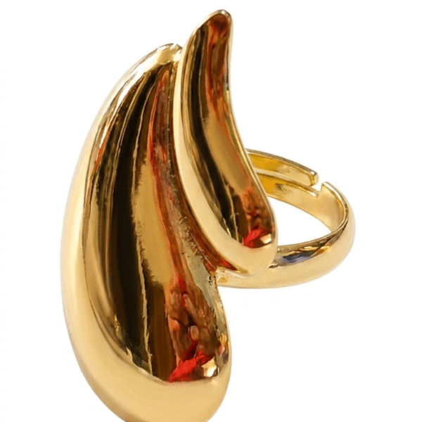 The Aurelia Fluid Statement Ring
