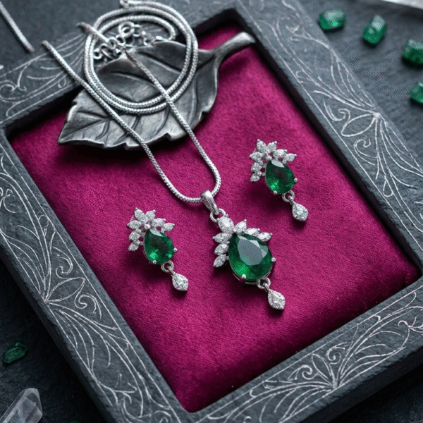 Emerald Grace Pendant Set